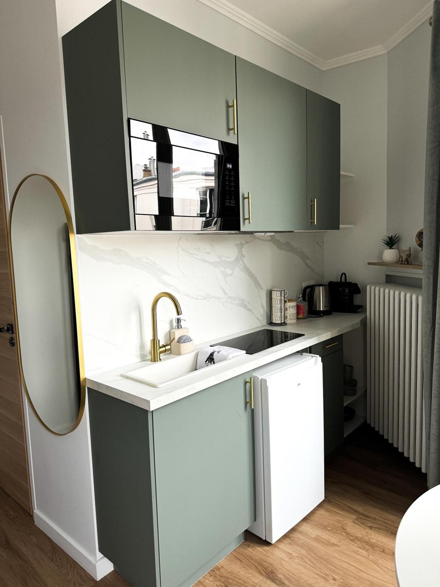 Studio De Charme Parisien ลูวาลัวเปแรต์ ภายนอก รูปภาพ