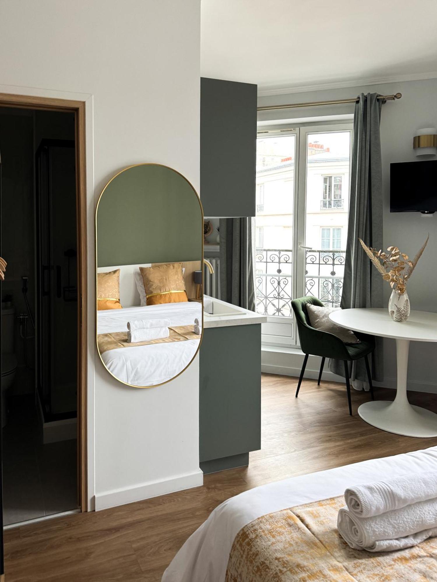 Studio De Charme Parisien ลูวาลัวเปแรต์ ภายนอก รูปภาพ